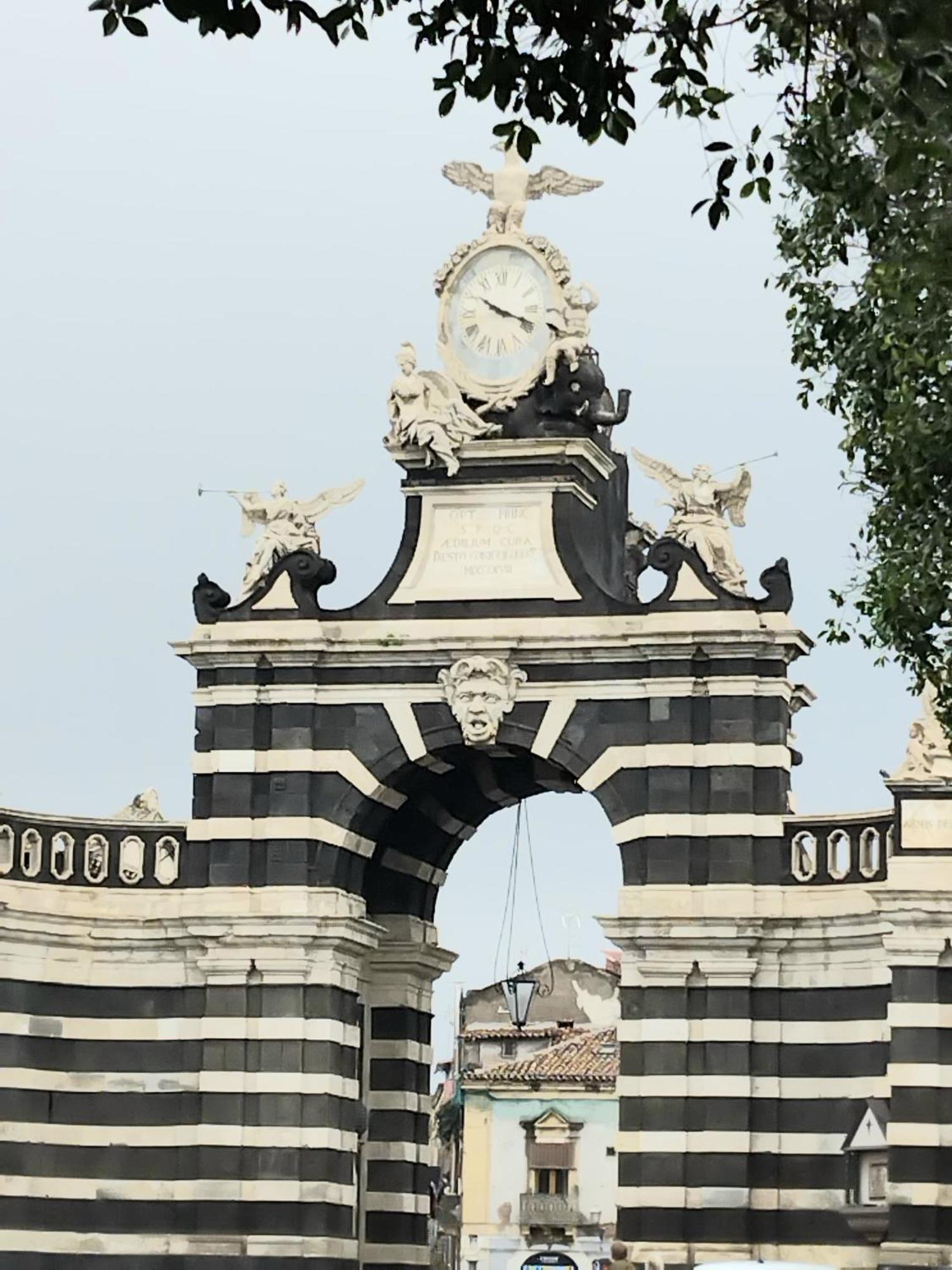 Vittoria 4 Posti Letto Parcheggio Libero Appartamento *